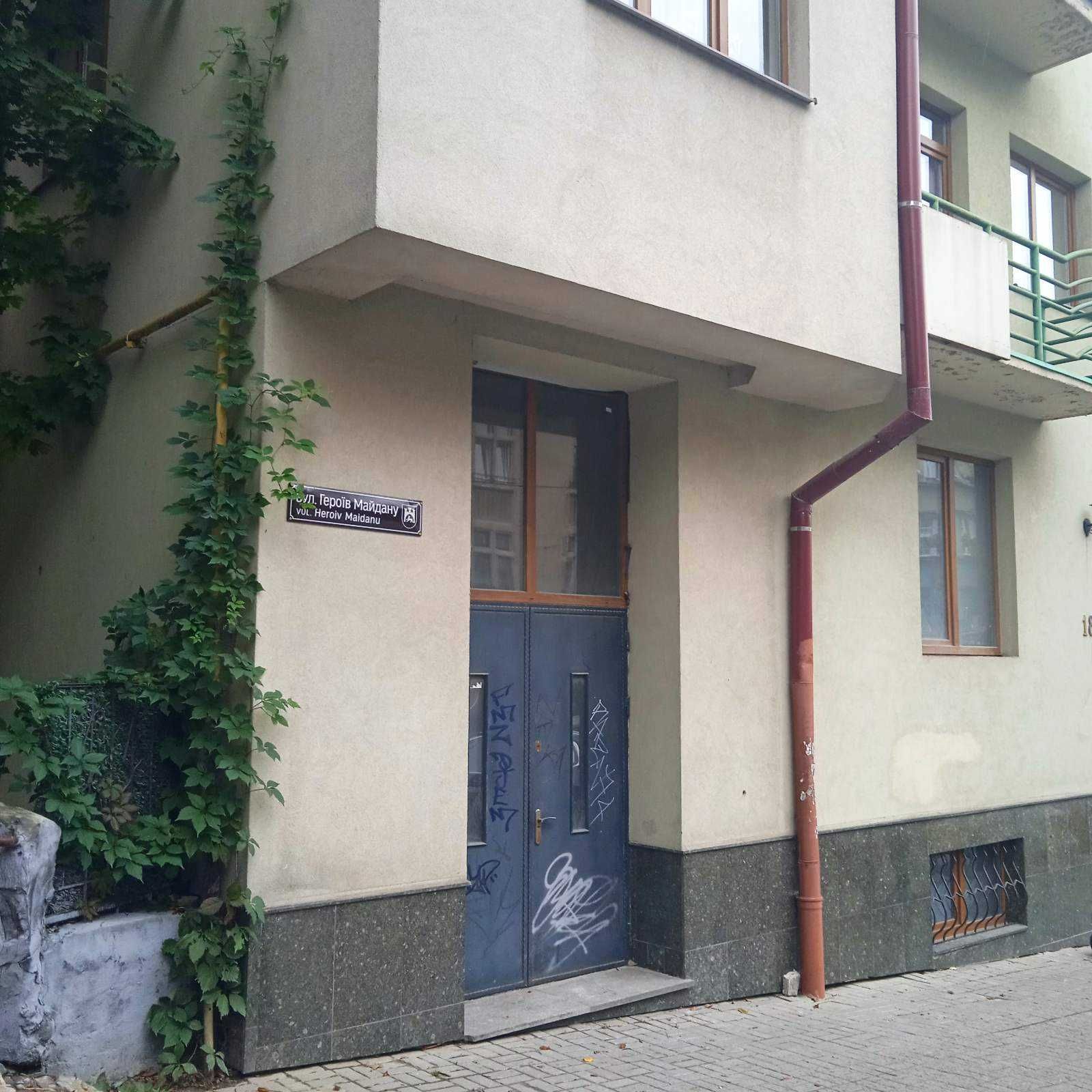Продаж торгової площі, Львів, вул. Героїв Майдану