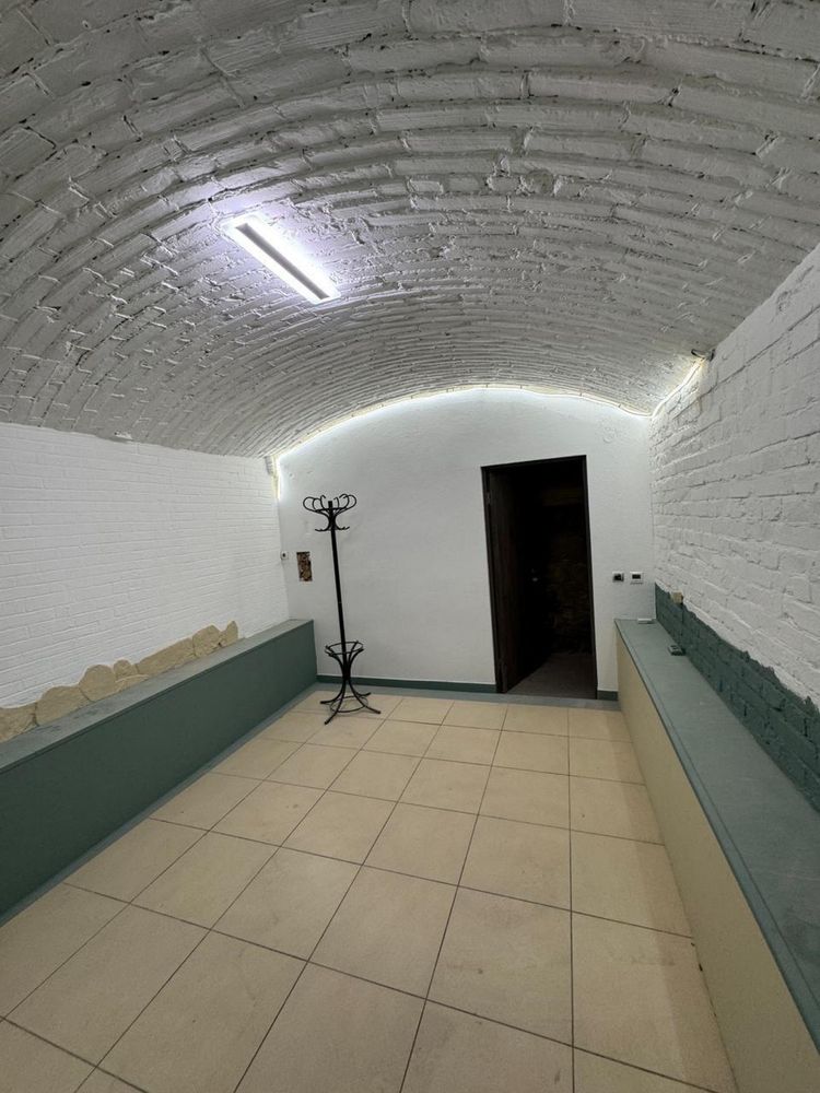 Комерційна нерухомість Львів, Соборна, 9 фото 2