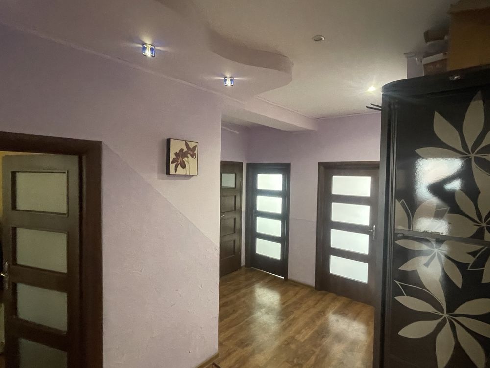Продаж квартири, Жовква, вул. Петлюри