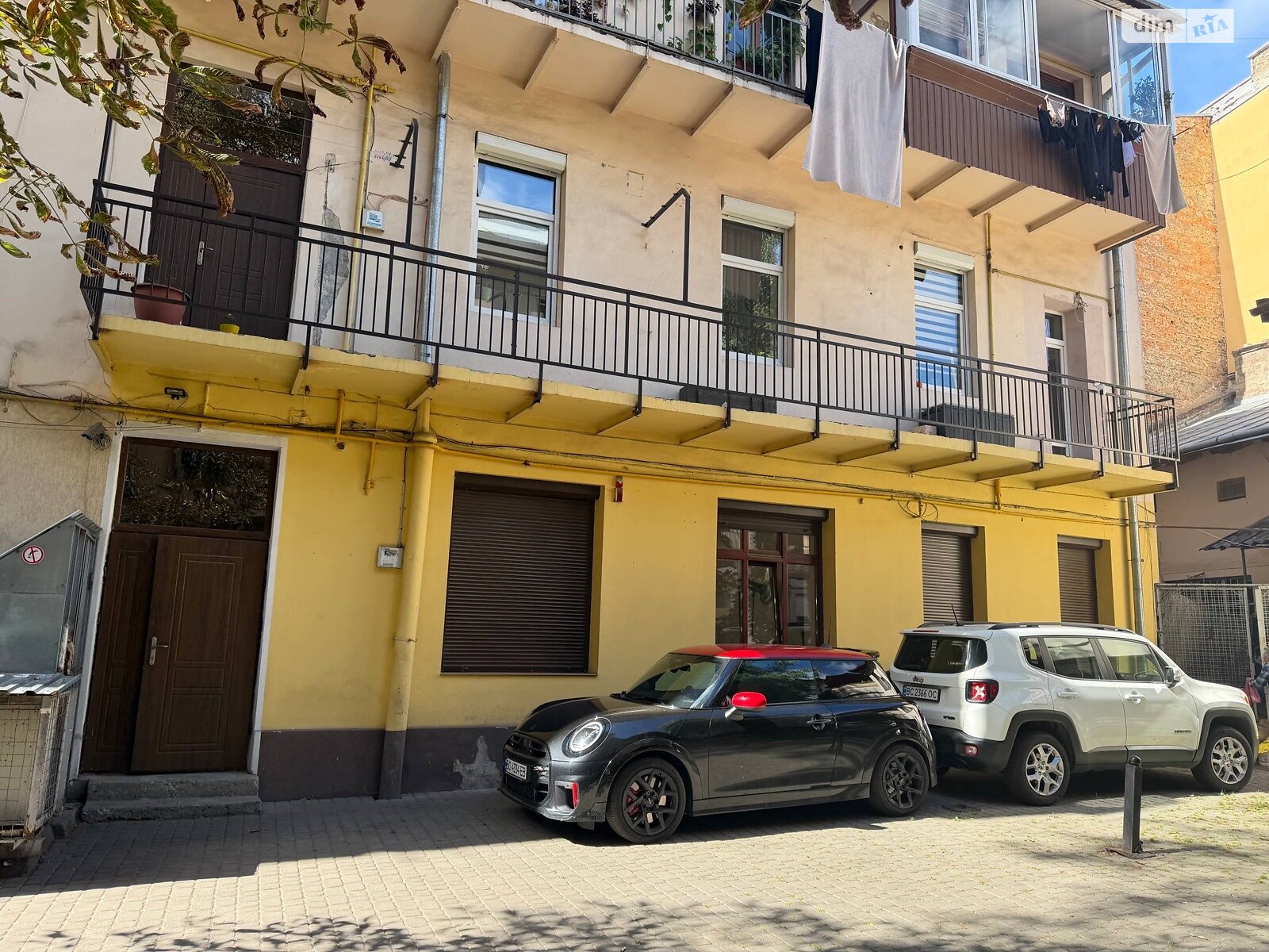 Продаж квартири, Львів, вул. Січових Стрільців