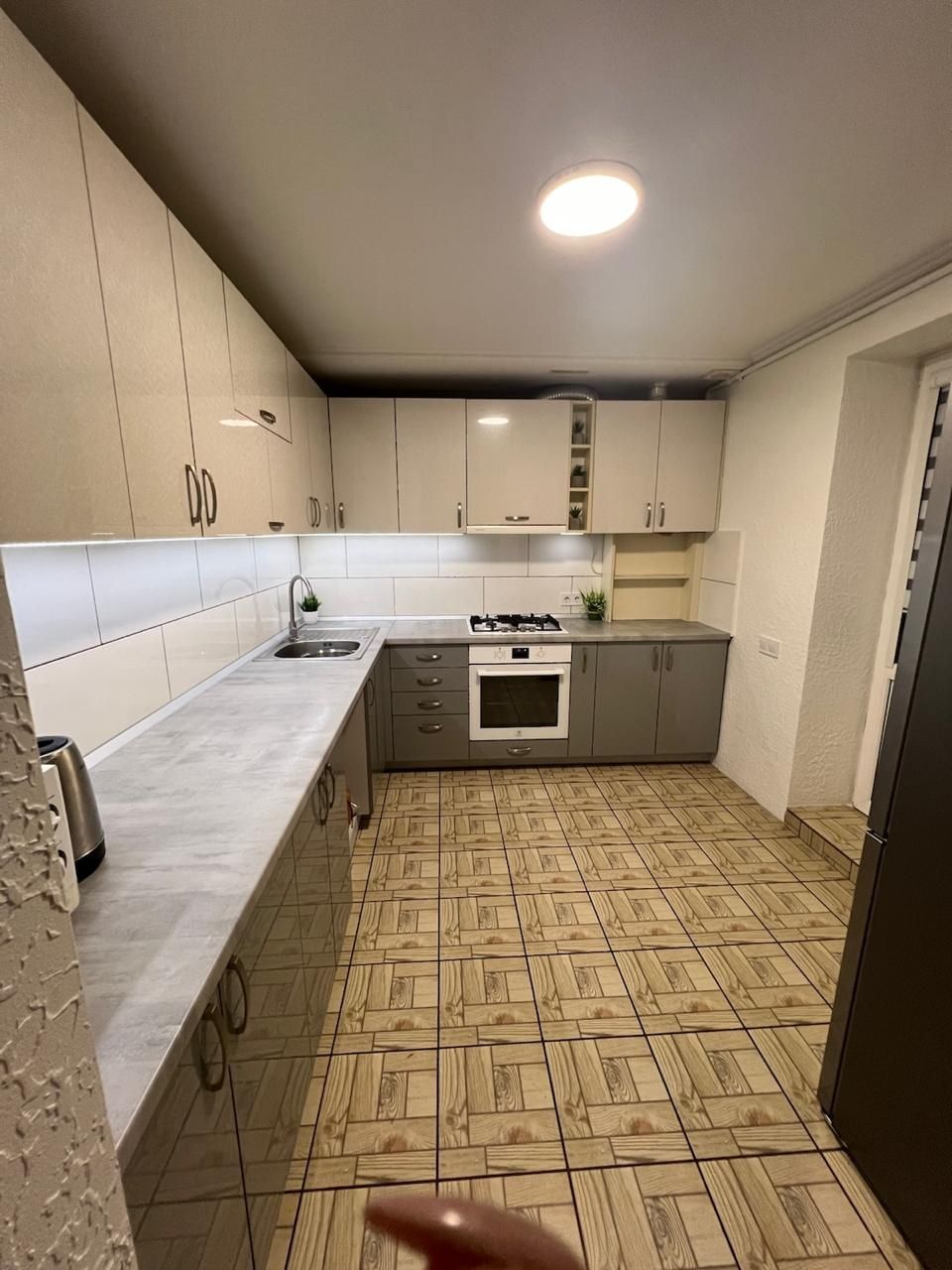 Продаж квартири, Пустомити, вул. Миру
