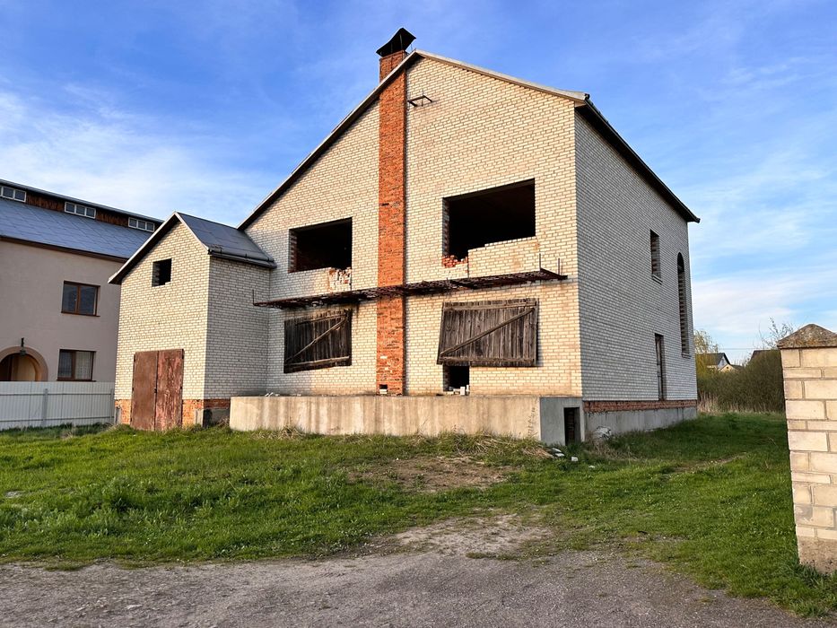 Житлова нерухомість Пустомити, Конституції, 31 фото 3