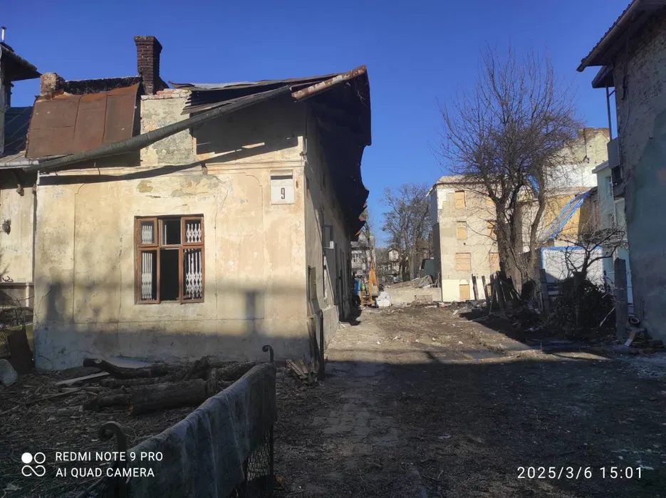 Продаж земельної ділянки, Львів